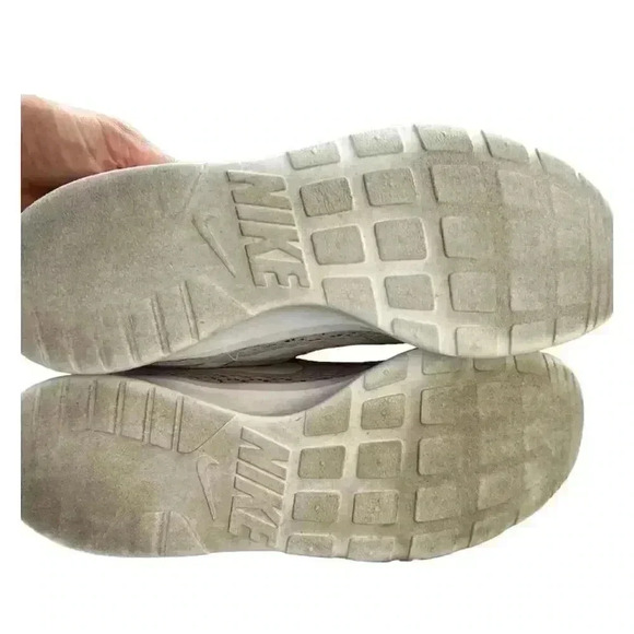 Nike Tanjun Women's Pink Running Shoes Size 9 Mesh Lace Up Sneakers - Picture 7 of 8